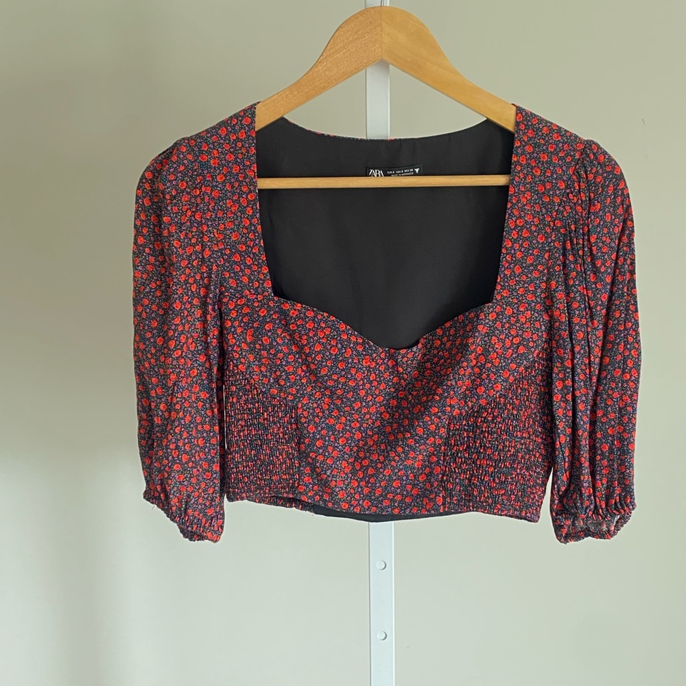 Zara Red and Black Puff Sleeve Crop Blouse